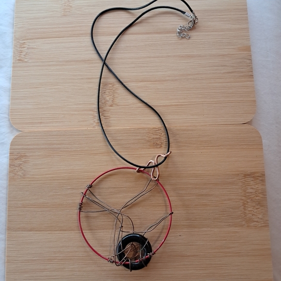 Artistic Red and Black Necklace with Bold Design - Picture 6 of 7